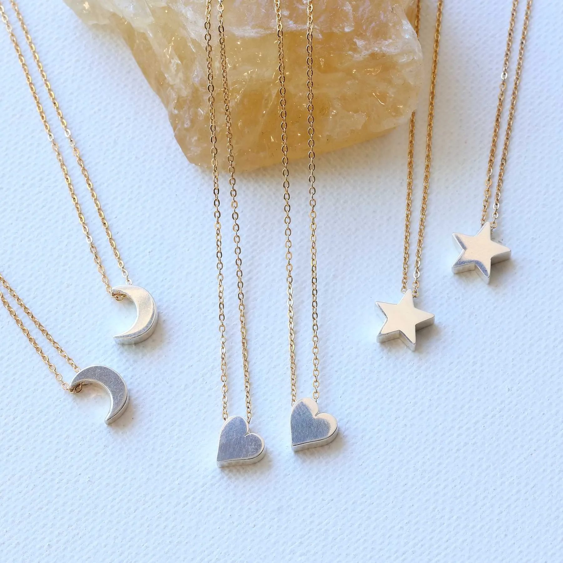 Gliding Moon - Crescent Moon Silver Necklace