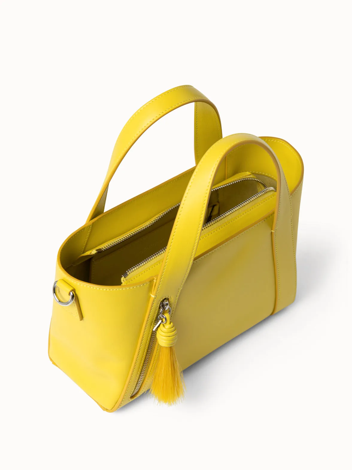 Kleine Alex-Tasche aus Nappakalbsleder mit abnehmbarem Schulterriemen und Rosshaar-Tassel